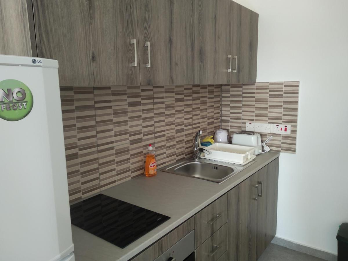 Lejlighed Modern Newly Furnished *